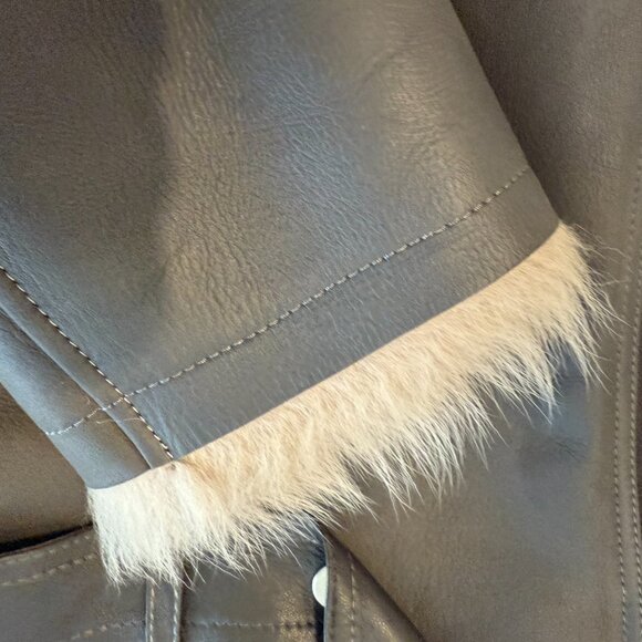 Vivienne- Shearling Motorcycle Jacket - Picture 7 of 7